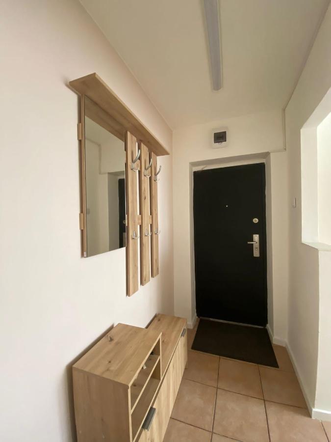 Apartament Centru Lägenhet Râmnicu Vâlcea Exteriör bild